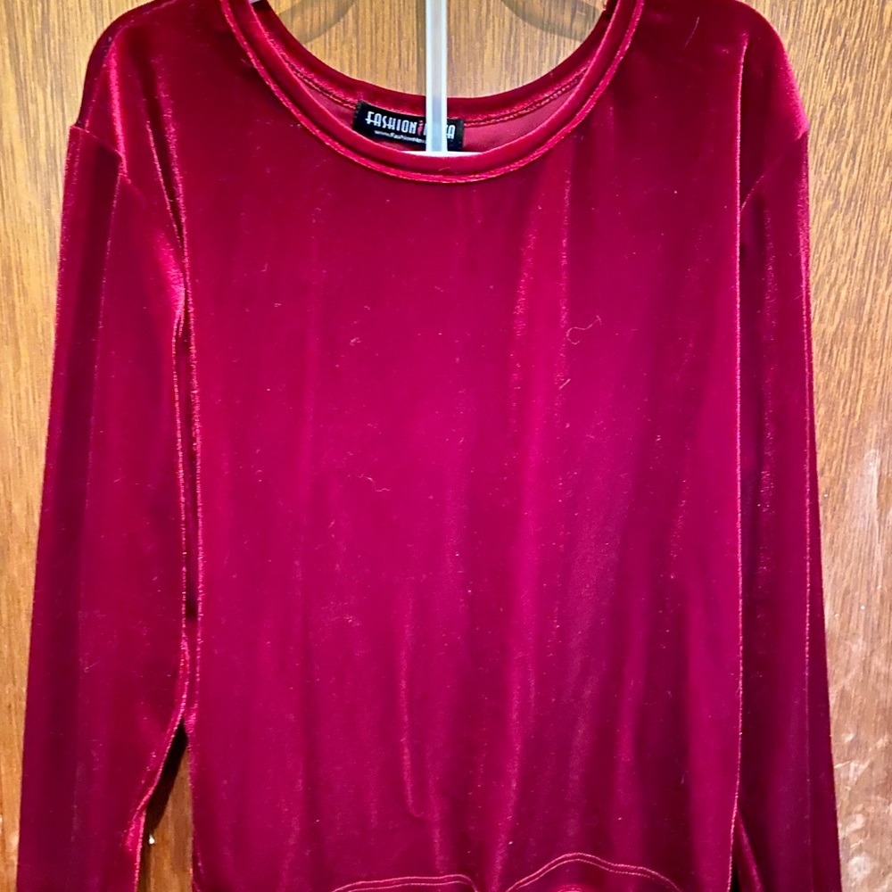 Fashion Nova red top